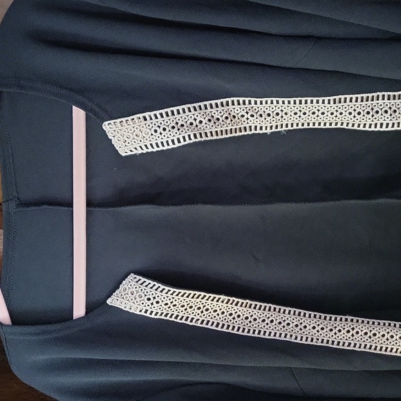 Emory Rose - Picture 3 of 9